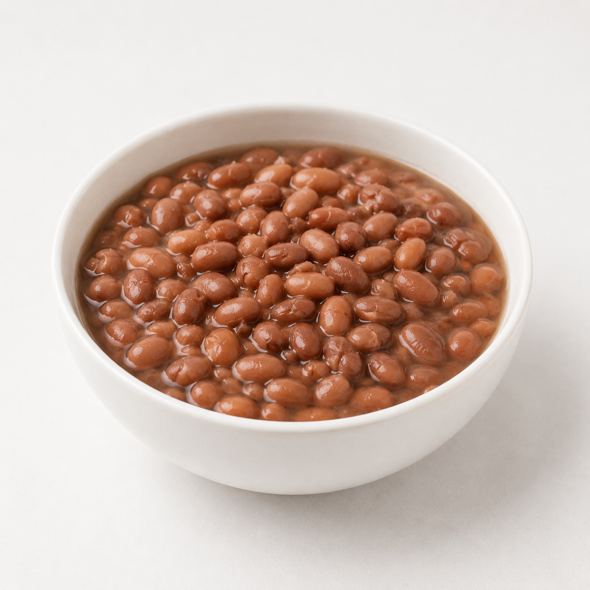 Tazón con frijoles cocidos.
